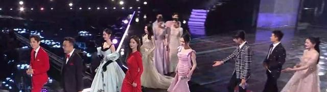 歌手走音，节目后调，人海战术，湖南卫视跨年晚会槽点不断！休闲区蓝鸢梦想 - Www.slyday.coM