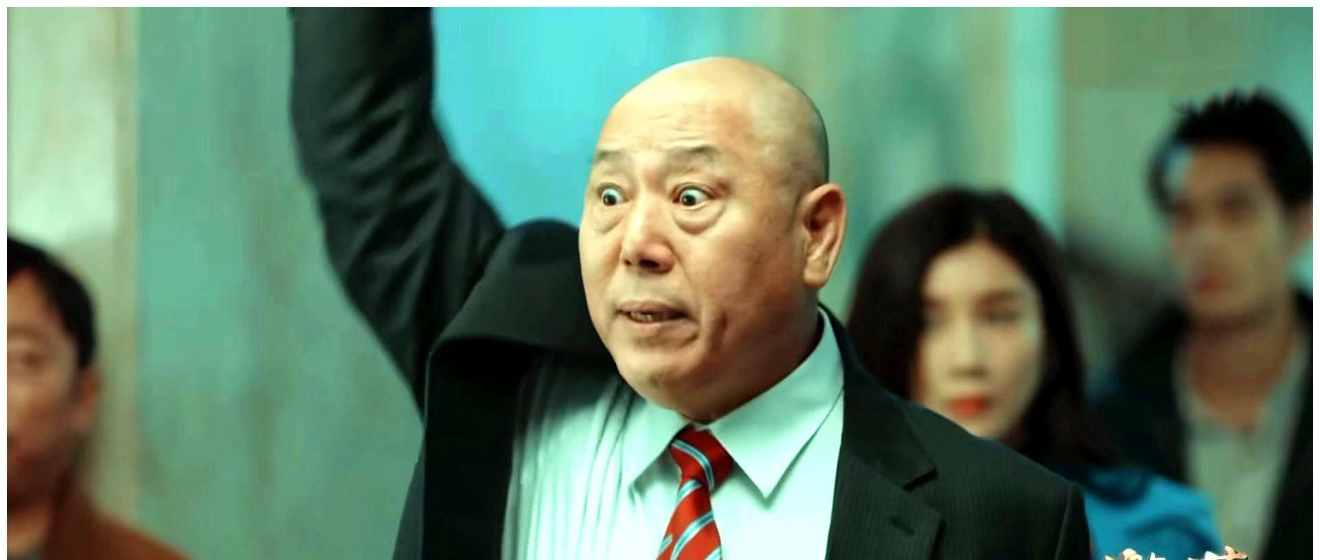 李成儒娶了小自己18岁的史依弘,没多久就说对方不检点,无奈离休闲区蓝鸢梦想 - Www.slyday.coM 李成儒娶了小自己18岁的史依弘,没多久就说对方不检点,无奈离休闲区蓝鸢梦想 - Www.slyday.coM