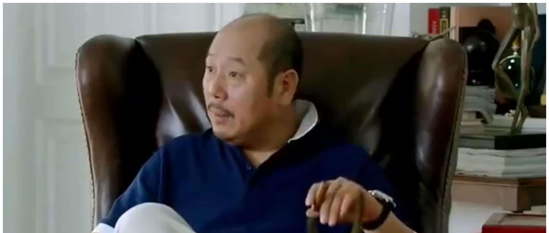 李成儒娶了小自己18岁的史依弘,没多久就说对方不检点,无奈离休闲区蓝鸢梦想 - Www.slyday.coM 李成儒娶了小自己18岁的史依弘,没多久就说对方不检点,无奈离休闲区蓝鸢梦想 - Www.slyday.coM