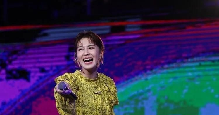 曾沛慈参加高雄跨年晚会,发长文告别2021年,期待2022过得更好休闲区蓝鸢梦想 - Www.slyday.coM 曾沛慈参加高雄跨年晚会,发长文告别2021年,期待2022过得更好休闲区蓝鸢梦想 - Www.slyday.coM