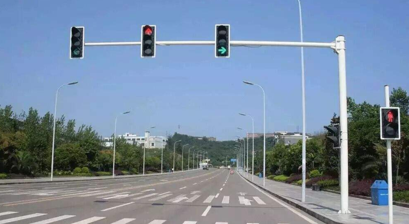 新版红绿灯引不满,5天扣完12分,车主心塞:车越来越难开了休闲区蓝鸢梦想 - Www.slyday.coM 新版红绿灯引不满,5天扣完12分,车主心塞:车越来越难开了休闲区蓝鸢梦想 - Www.slyday.coM