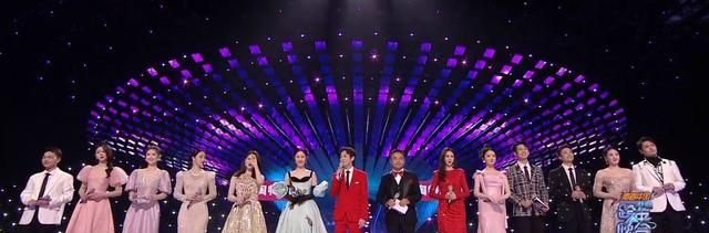 歌手走音，节目后调，人海战术，湖南卫视跨年晚会槽点不断！休闲区蓝鸢梦想 - Www.slyday.coM