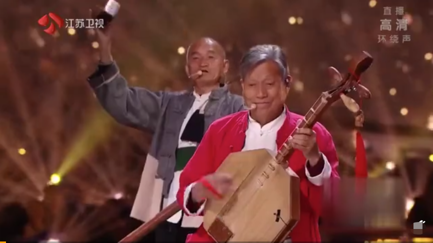 周深和邓丽君同台、薛之谦带来视觉奇观，江苏卫视跨年晚会太好看休闲区蓝鸢梦想 - Www.slyday.coM