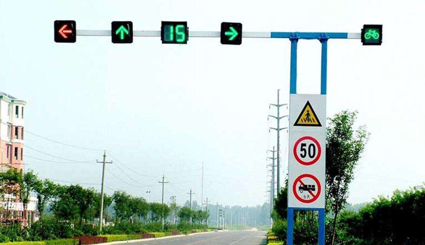 新版红绿灯引不满,5天扣完12分,车主心塞:车越来越难开了休闲区蓝鸢梦想 - Www.slyday.coM 新版红绿灯引不满,5天扣完12分,车主心塞:车越来越难开了休闲区蓝鸢梦想 - Www.slyday.coM