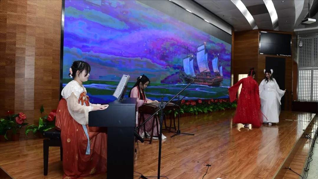 跨年|潞河国际科技艺术节闭幕式暨2022新年晚会精彩上演!休闲区蓝鸢梦想 - Www.slyday.coM 跨年|潞河国际科技艺术节闭幕式暨2022新年晚会精彩上演!休闲区蓝鸢梦想 - Www.slyday.coM