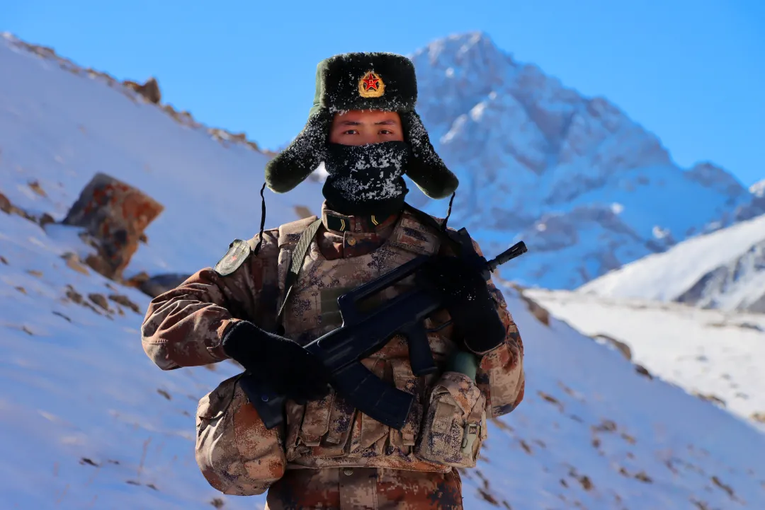 帕米尔高原的中塔边境线上有咱们深圳兵在巡逻执勤|巡逻|边境线|深圳