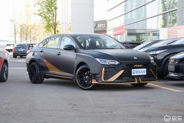 10万出头买官方改装性能车东风风神奕炫max暗夜破晓版解析