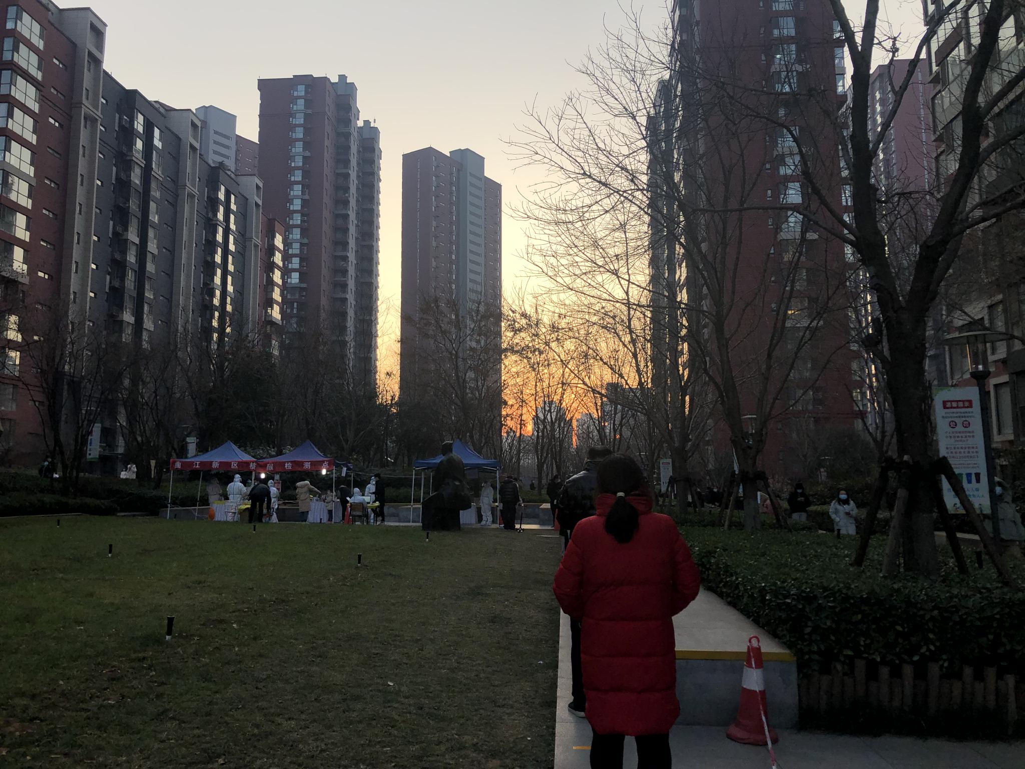 西安全城封控十日：围绕“最后一百米”的努力休闲区蓝鸢梦想 - Www.slyday.coM