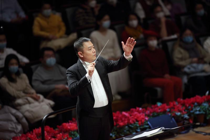 指挥张艺摄影/牛小北文/北京青年报记者 田婉婷特别声明:以上文章内容