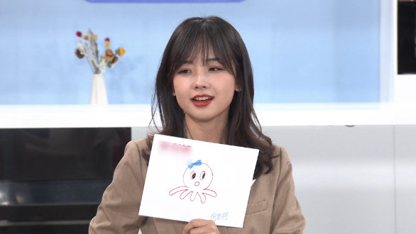 王冰冰晚会画章鱼，被网友戏称王冰冰像极了画画时的我休闲区蓝鸢梦想 - Www.slyday.coM