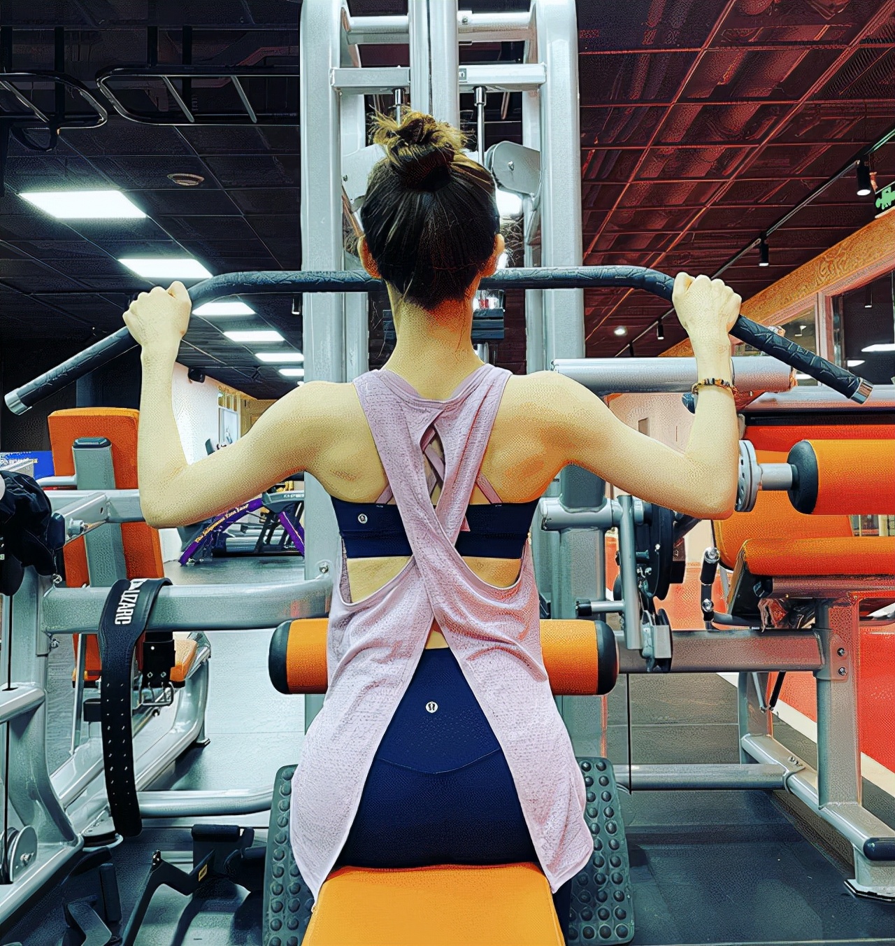 章泽天新年第一天晒登山照,刘强东视角下笑容明媚,身材超赞休闲区蓝鸢梦想 - Www.slyday.coM 章泽天新年第一天晒登山照,刘强东视角下笑容明媚,身材超赞休闲区蓝鸢梦想 - Www.slyday.coM