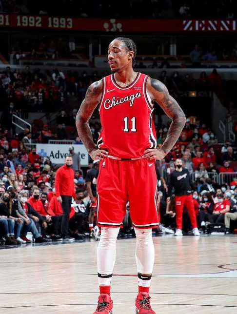 三分绝杀后又三分绝杀！75年NBA没人做到的神迹，被德罗赞实现了休闲区蓝鸢梦想 - Www.slyday.coM