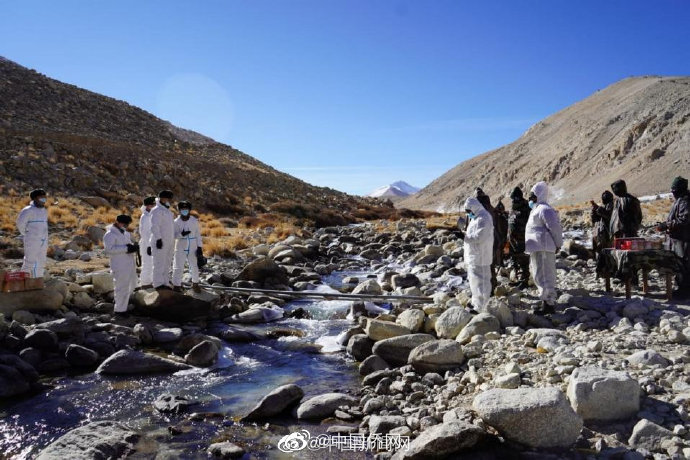 印媒：2022第一天边境中印士兵交换糖果互致新年问候休闲区蓝鸢梦想 - Www.slyday.coM