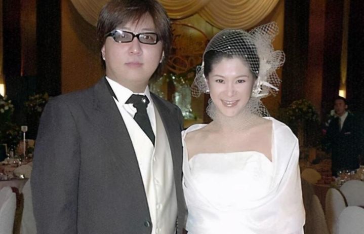 袁惟仁被判定为植物人,近况堪忧不识人,前妻独自抚养俩娃压力大休闲区蓝鸢梦想 - Www.slyday.coM