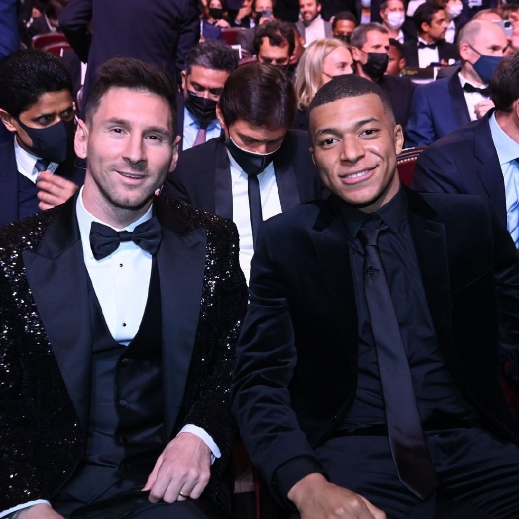 梅西新冠阳性!C罗球迷祈祷:生命大于足球,绝代双骄缺一不可休闲区蓝鸢梦想 - Www.slyday.coM 梅西新冠阳性!C罗球迷祈祷:生命大于足球,绝代双骄缺一不可休闲区蓝鸢梦想 - Www.slyday.coM