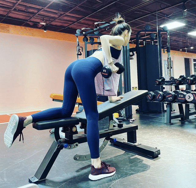 章泽天新年第一天晒登山照,刘强东视角下笑容明媚,身材超赞休闲区蓝鸢梦想 - Www.slyday.coM 章泽天新年第一天晒登山照,刘强东视角下笑容明媚,身材超赞休闲区蓝鸢梦想 - Www.slyday.coM