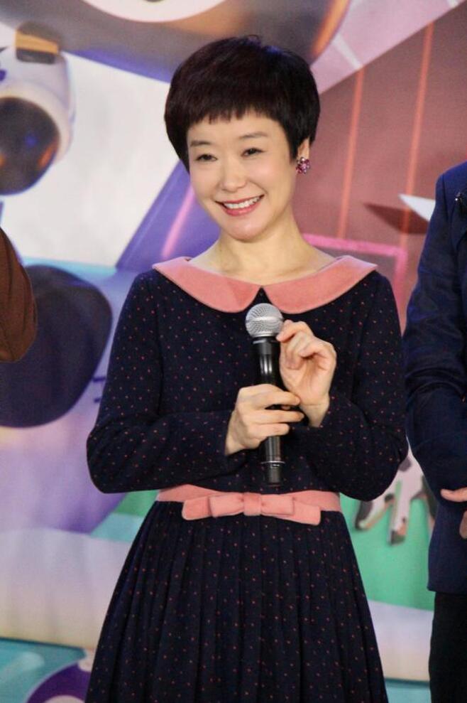 央视主持人王雪纯51岁没有子女意外丁克29年有苦衷