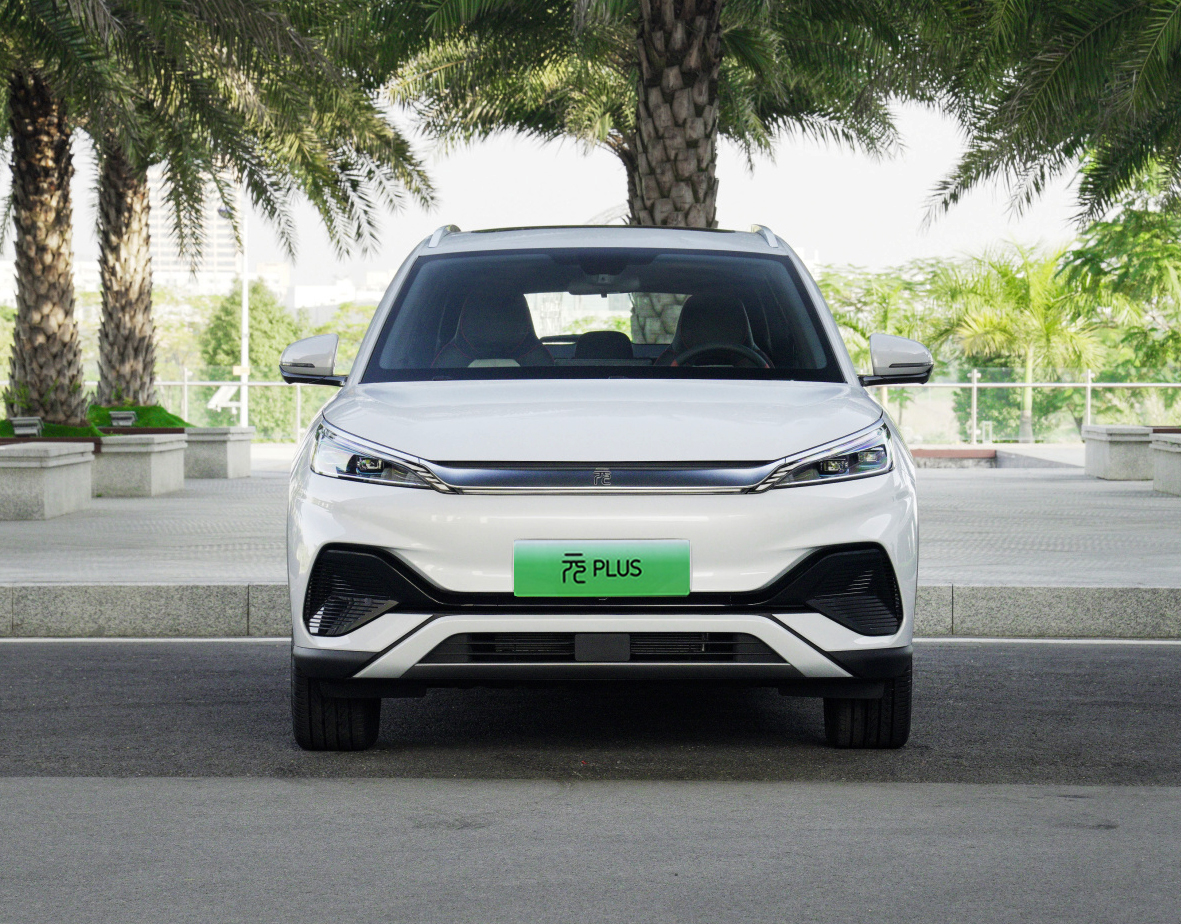 2022年1月1日,比亚迪汽车正式公布了其旗下全新紧凑型纯电动suv元plus