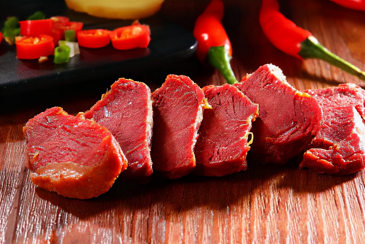 年龄大了能经常吃肉吗医生50岁之后这3种肉建议多吃