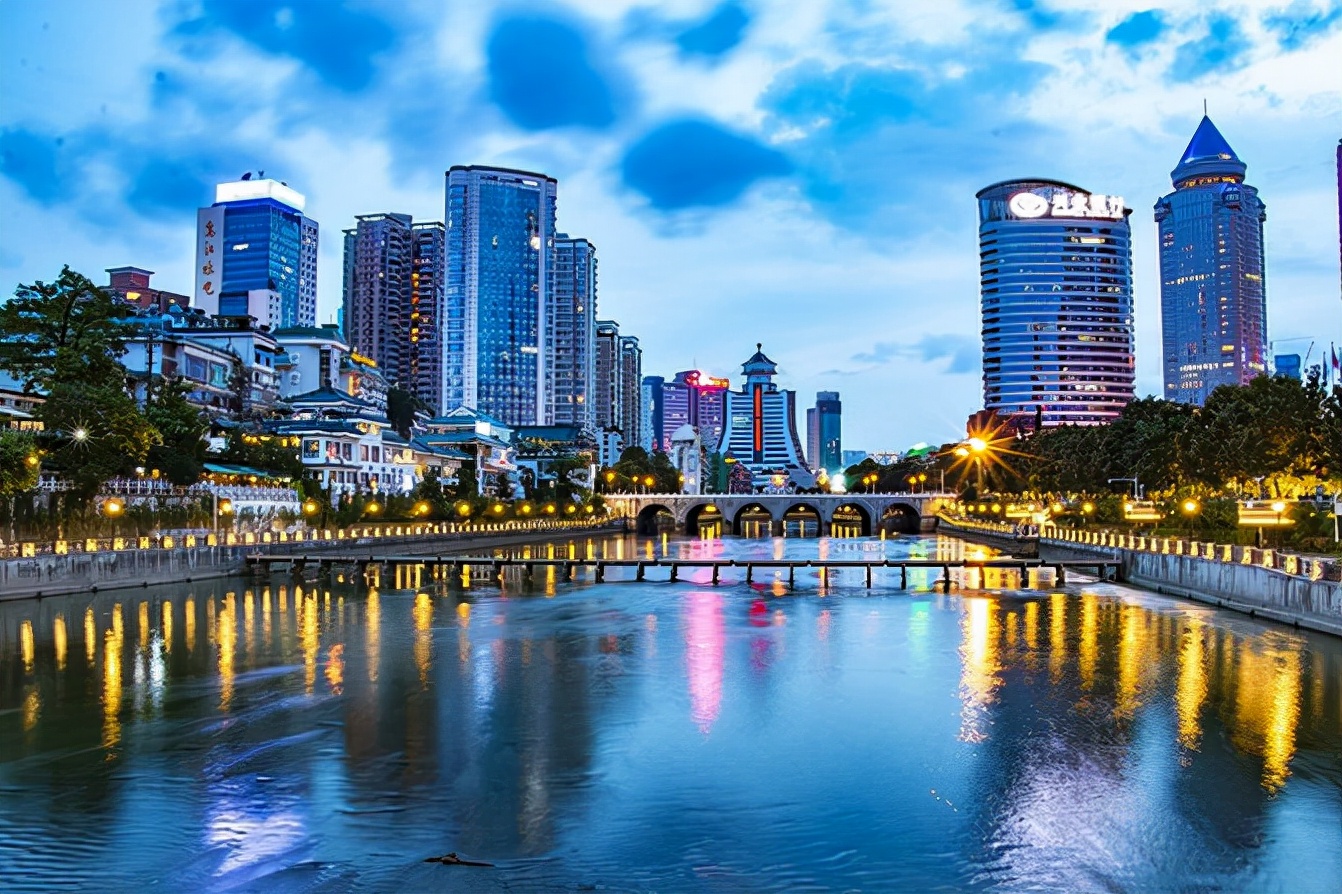 中央确定贵阳城市地位,遵义六盘水安顺毕节黔南为省会付出了什么