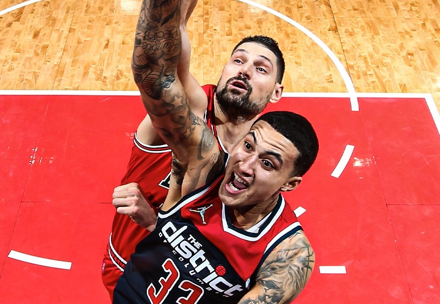 德罗赞背靠背三分绝杀！公牛7连胜守住东部第1，库兹马29分尽力了休闲区蓝鸢梦想 - Www.slyday.coM