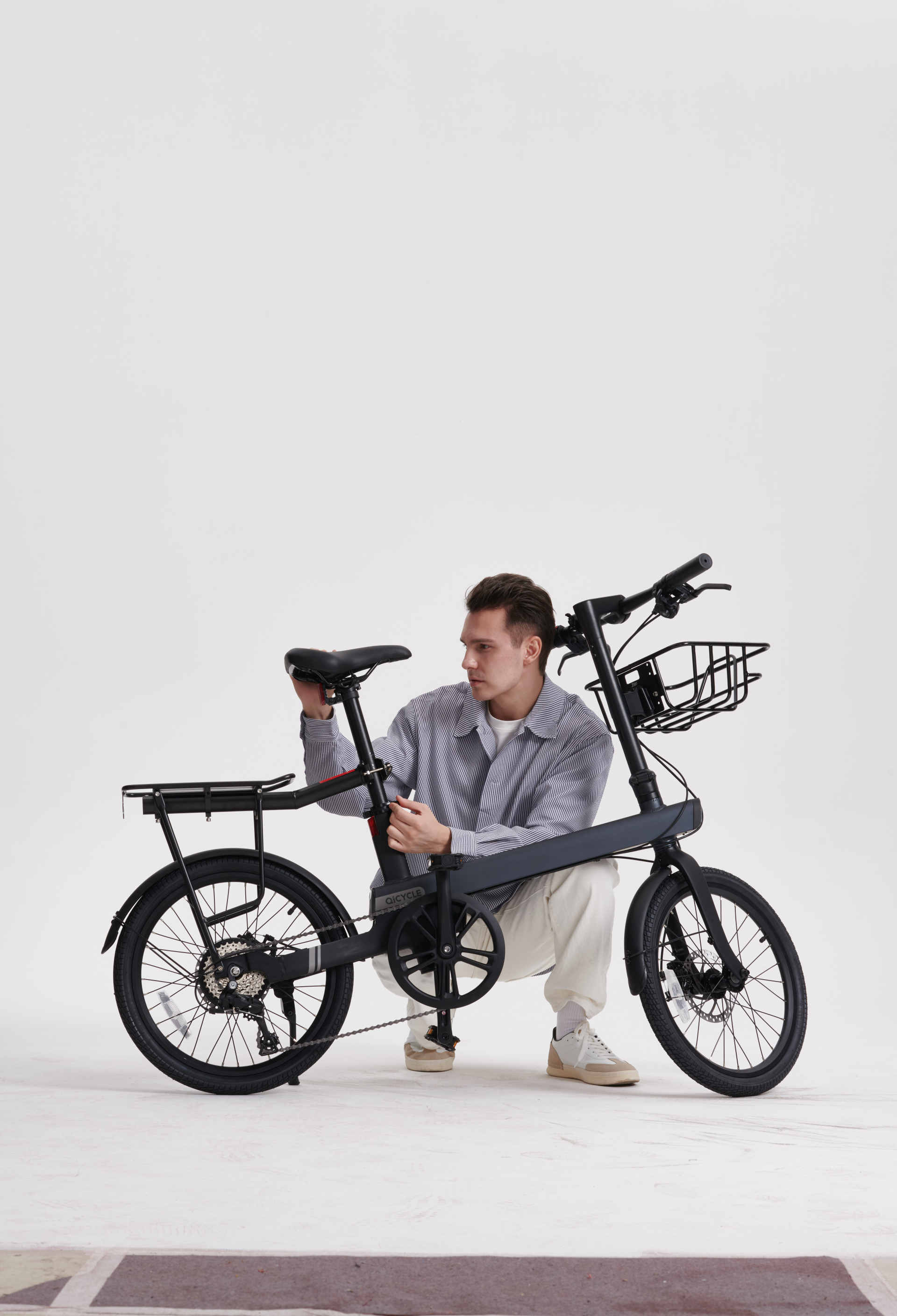 大续航可折叠超轻铝合金升级版骑记电动助力自行车c2亮相