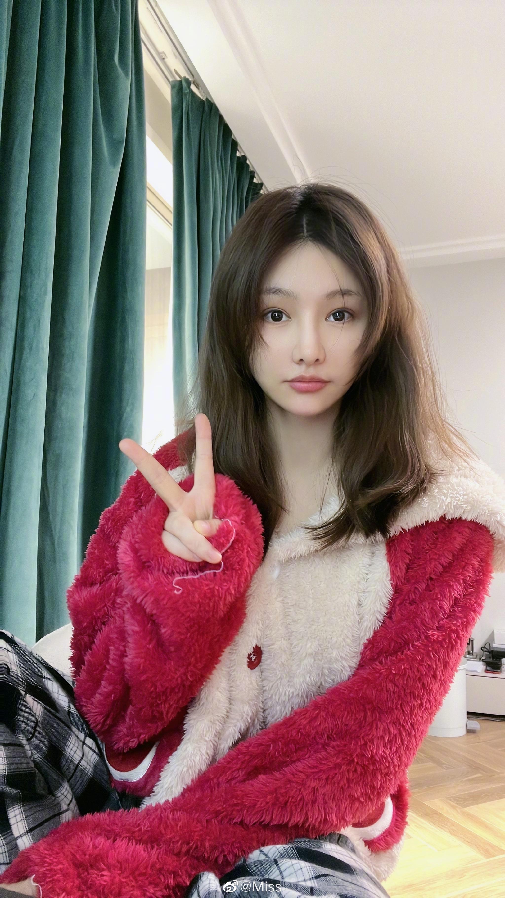 2号比一个7015这算什么梗吗?|韩懿莹_新浪新闻