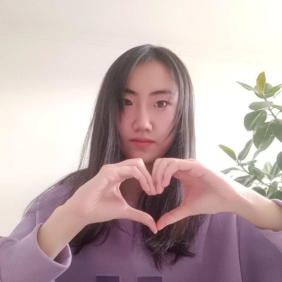 暖暖的比心都诠释着我们对未来的向往新的一年让我们一起共赴美好未来