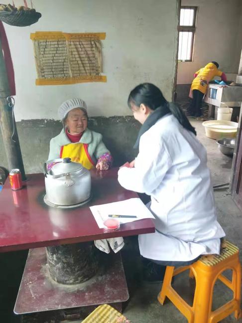 7万定向医学生走进3万乡镇卫生院，她说：不走了，乡亲们需要我休闲区蓝鸢梦想 - Www.slyday.coM