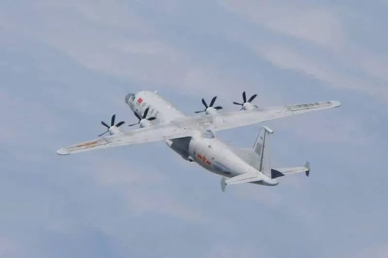 △台防务部门发布的解放军军机照片（资料图）