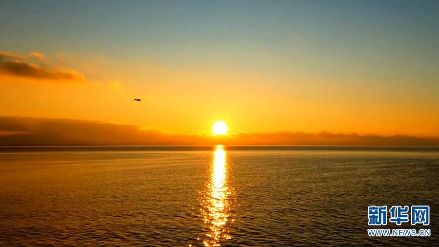延时摄影:日升月落 2022"光"临昆明滇池|延时摄影_新浪新闻