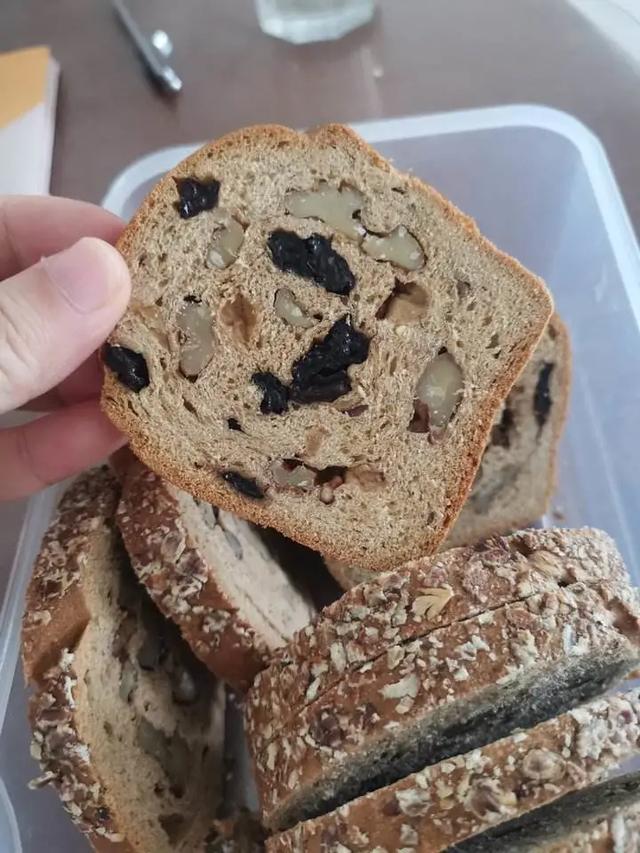 世界上最硬的东西除了前任的心还有俄罗斯大列巴