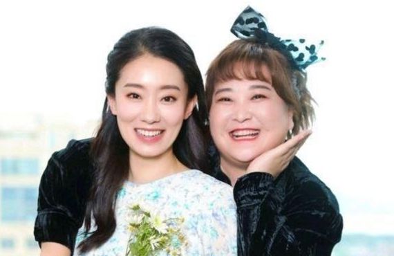 有人说,看到贾玲和张小斐,才知道女孩子之间的感情究竟有多美好休闲区蓝鸢梦想 - Www.slyday.coM 有人说,看到贾玲和张小斐,才知道女孩子之间的感情究竟有多美好休闲区蓝鸢梦想 - Www.slyday.coM