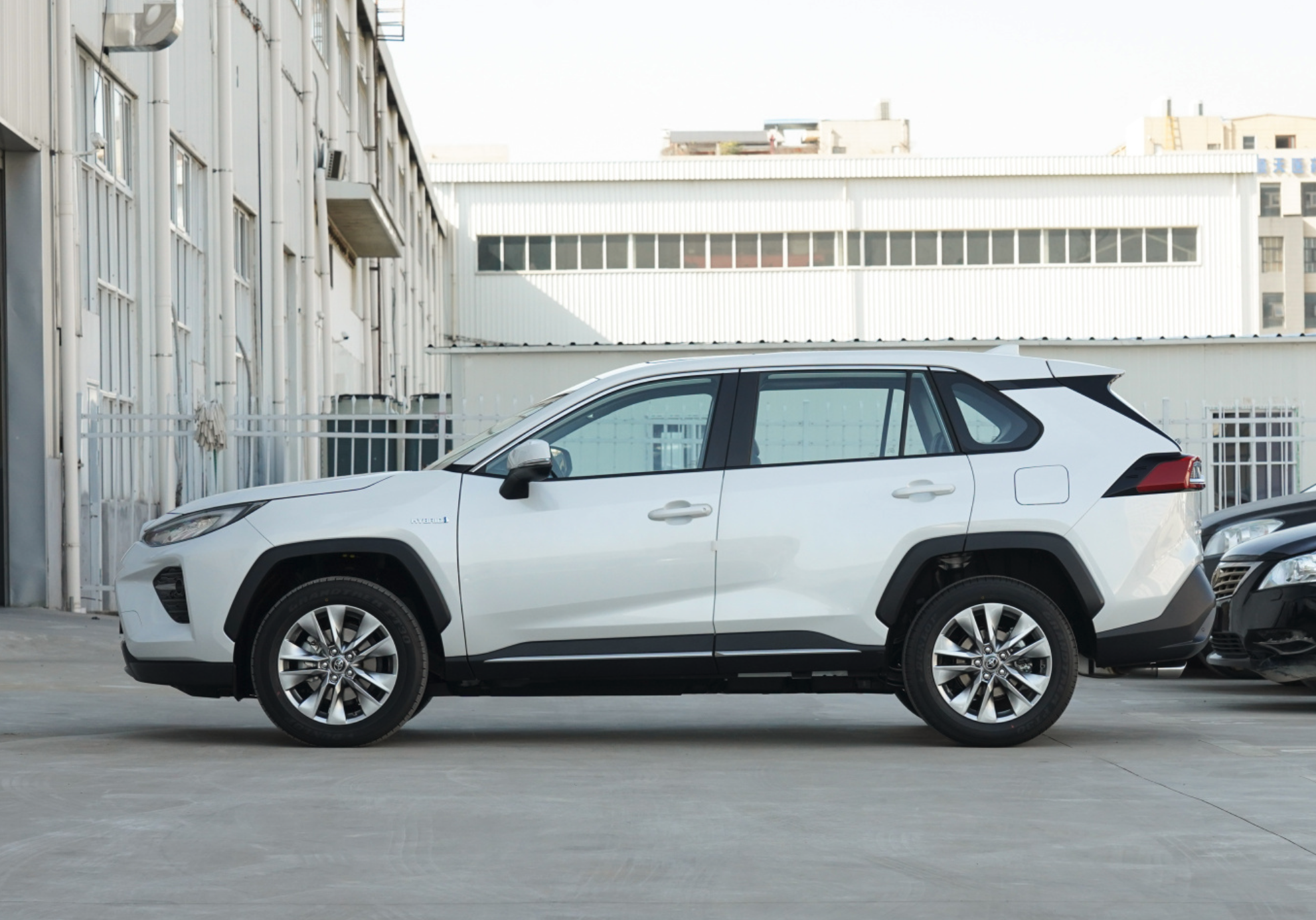 预算25万想买省油耐用的家用suv丰田威兰达是否值得考虑