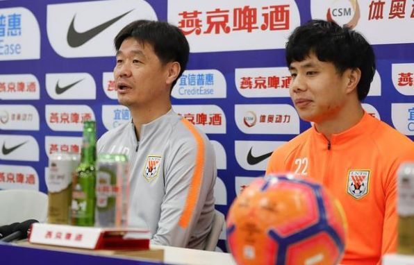 国足武磊566天进球荒蒿俊闵累到呕吐尹鸿博还能进国足