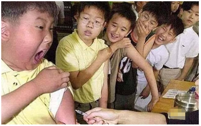小时候你是怎样被哄去打针的呢?