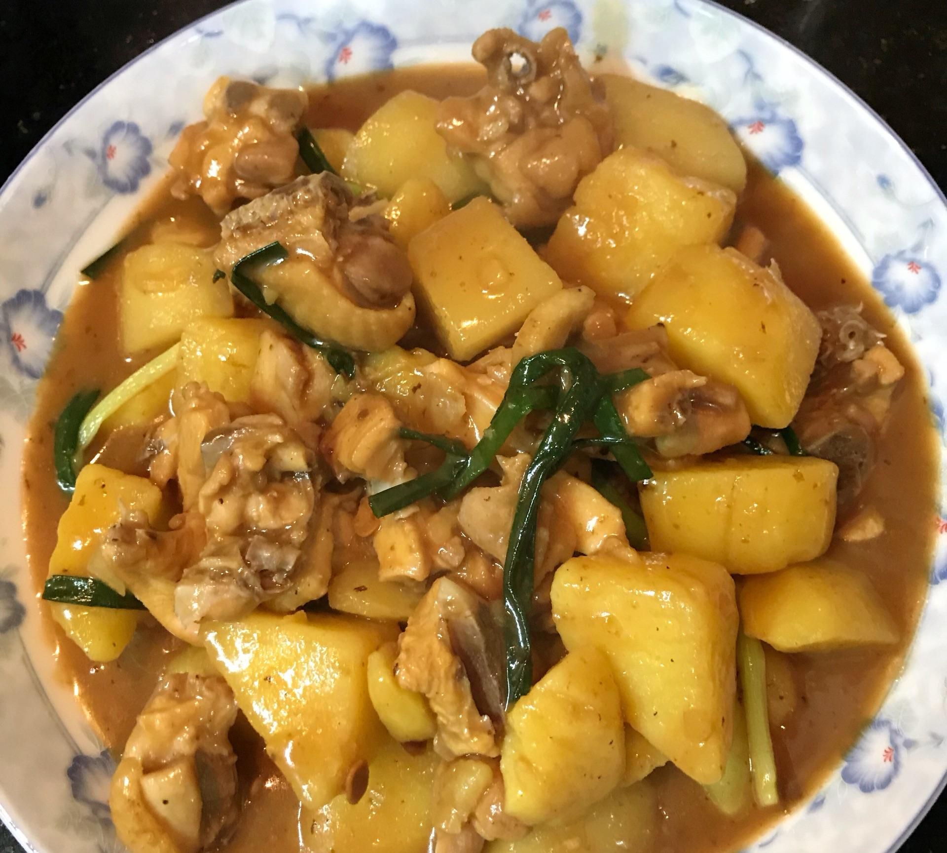 教你色香味俱佳的腐乳土豆焖鸡营养好吃超贴心孩子们特喜欢