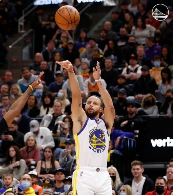 字母哥35+16+10，德罗赞再演神迹绝杀奇才，爵士4人20分不敌库里休闲区蓝鸢梦想 - Www.slyday.coM