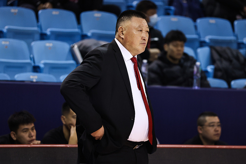 212cm高塔力扛首钢双塔,成山西队赢球第一功臣|葛昭宝|篮板|双塔_新浪