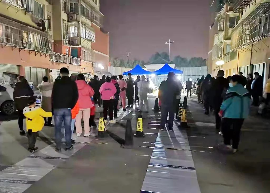 西安本轮疫情，累计本土确诊超1600例！新增多个高中风险区！休闲区蓝鸢梦想 - Www.slyday.coM