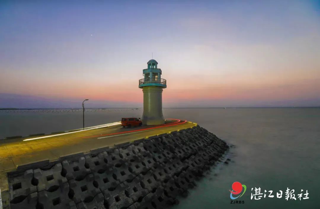 除了美景乌石的美食也非常吸引人渔港毗邻广阔的北部湾渔场捕鱼区众多
