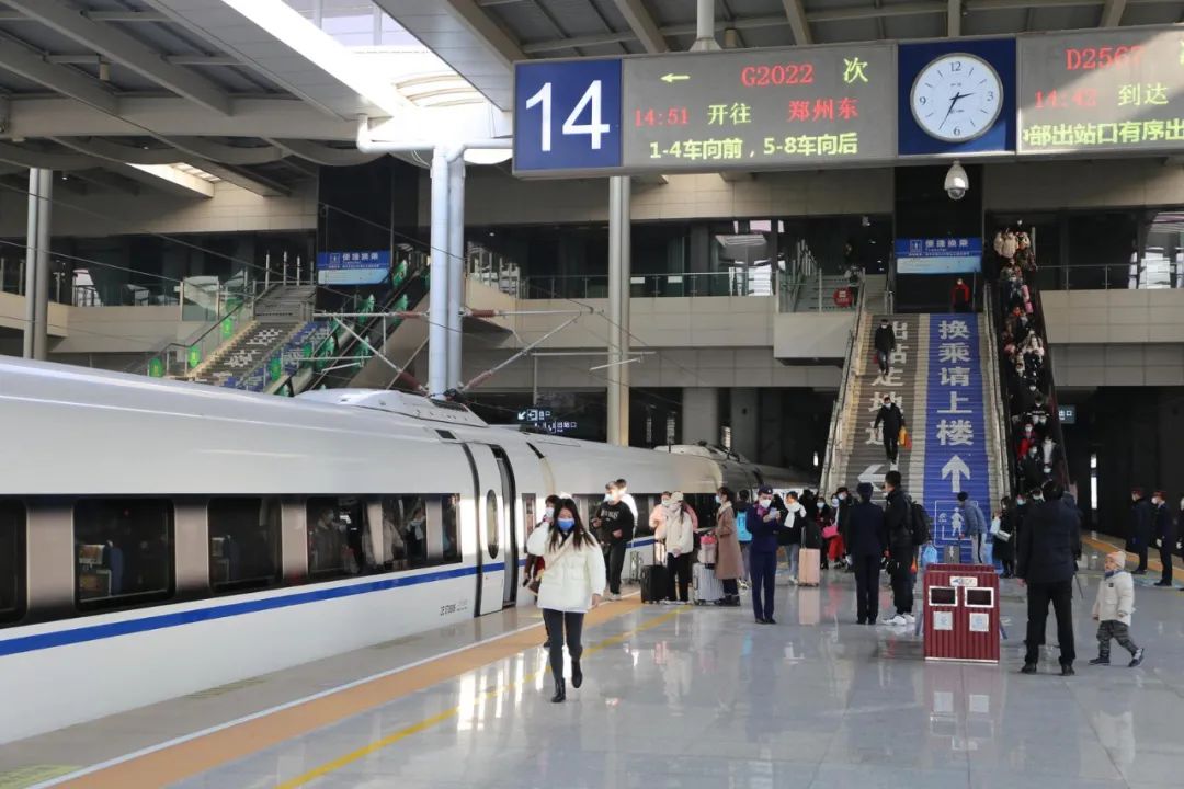 兰州车站迎来元旦假日返程客流高峰|兰州市|返程|售票_新浪新闻