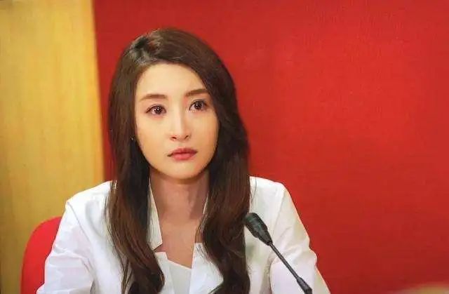 封视后遭群嘲！TVB花旦获中戏同学文护航，与网友掀骂战整个通宵休闲区蓝鸢梦想 - Www.slyday.coM