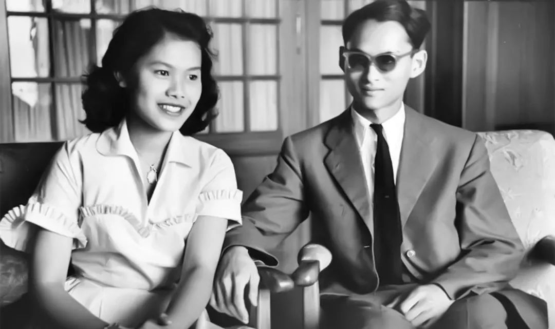 王室与育坤家族缔结第三段姻缘，泰王自己没做好，想让儿子来完成休闲区蓝鸢梦想 - Www.slyday.coM