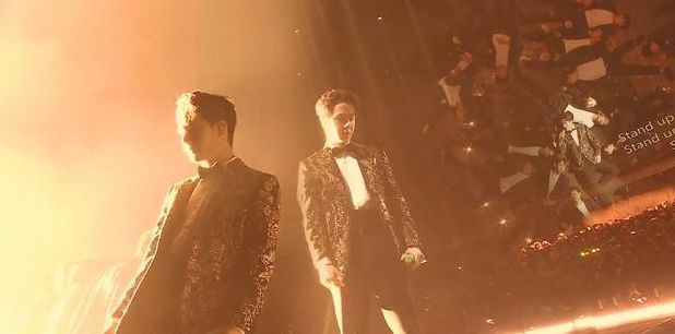 王一博到底得罪了谁?黑热搜连挂两天,逆向宣传收获颇丰!休闲区蓝鸢梦想 - Www.slyday.coM 王一博到底得罪了谁?黑热搜连挂两天,逆向宣传收获颇丰!休闲区蓝鸢梦想 - Www.slyday.coM