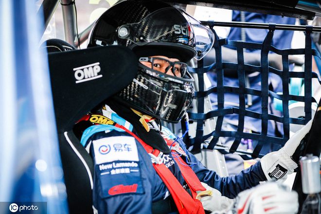 韩寒:赛车和文学一样具有创造性|达喀尔拉力赛|韩寒|赛车_新浪新闻