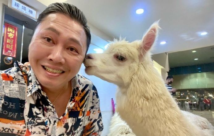 宣布离婚4个月！53岁男星开心自曝将有新恋情，曾扬言要追回前妻休闲区蓝鸢梦想 - Www.slyday.coM