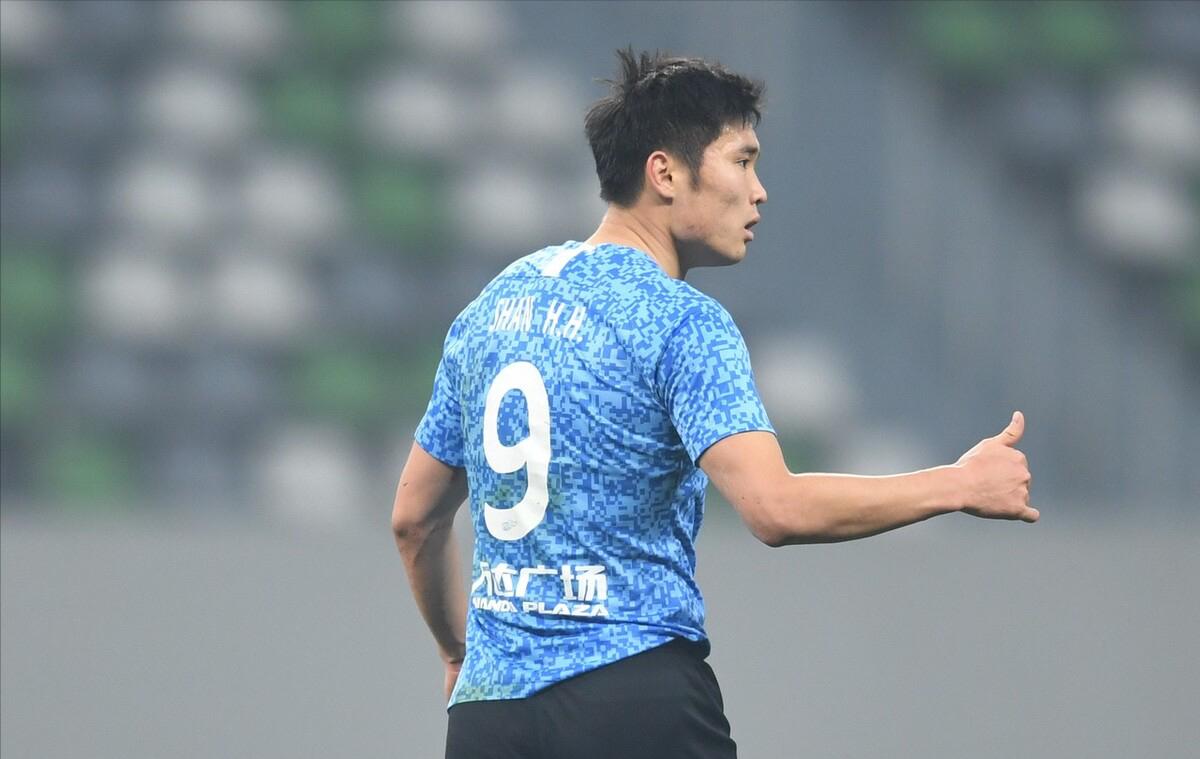 单欢欢打通任督二脉,大连人队大胜青岛队|青岛队|单欢欢|大连_新浪