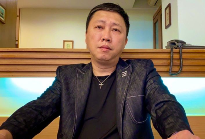 宣布离婚4个月！53岁男星开心自曝将有新恋情，曾扬言要追回前妻休闲区蓝鸢梦想 - Www.slyday.coM
