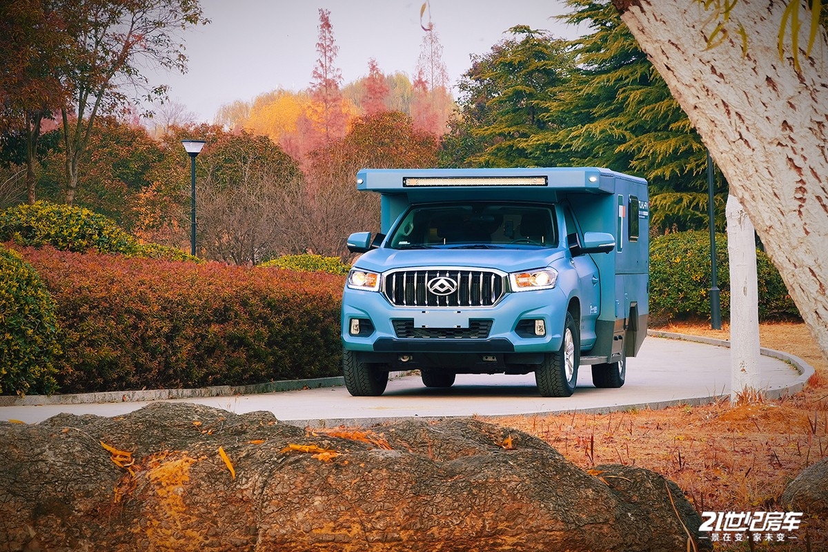 实拍国产途酷房车独家机械硬升顶技术能进地库带20t四驱